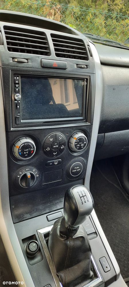 Suzuki Grand Vitara 1.9 DDiS Comfort DPF - 4