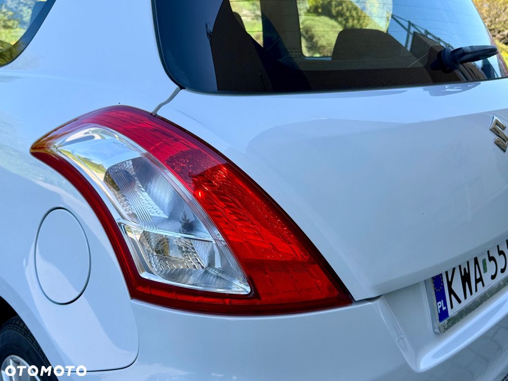 Suzuki Swift 1.2 Premium - 11