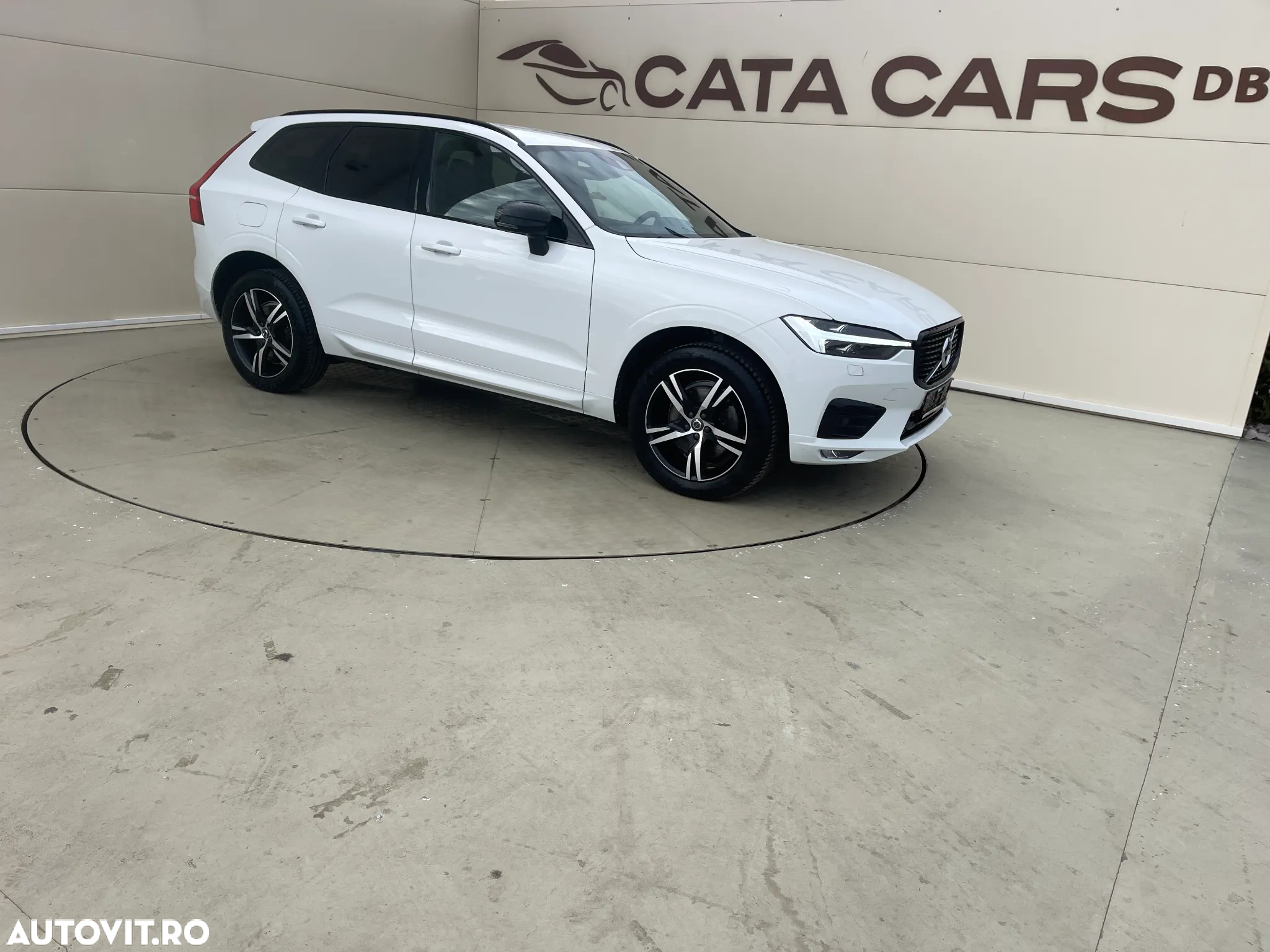 Volvo XC 60 B4 MHEV R-Design - 19