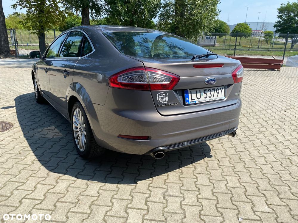 Ford Mondeo 2.0 EcoBoost Titanium - 3