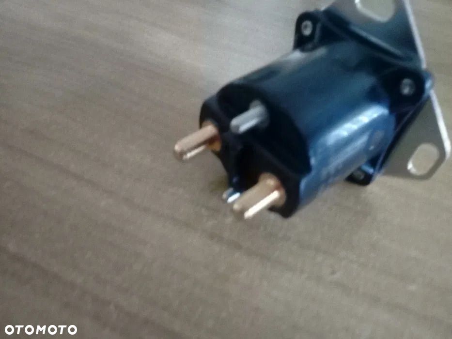 Wyłącznik elektromagnetyczny do maszyn Huty Stalowa Wola - 4