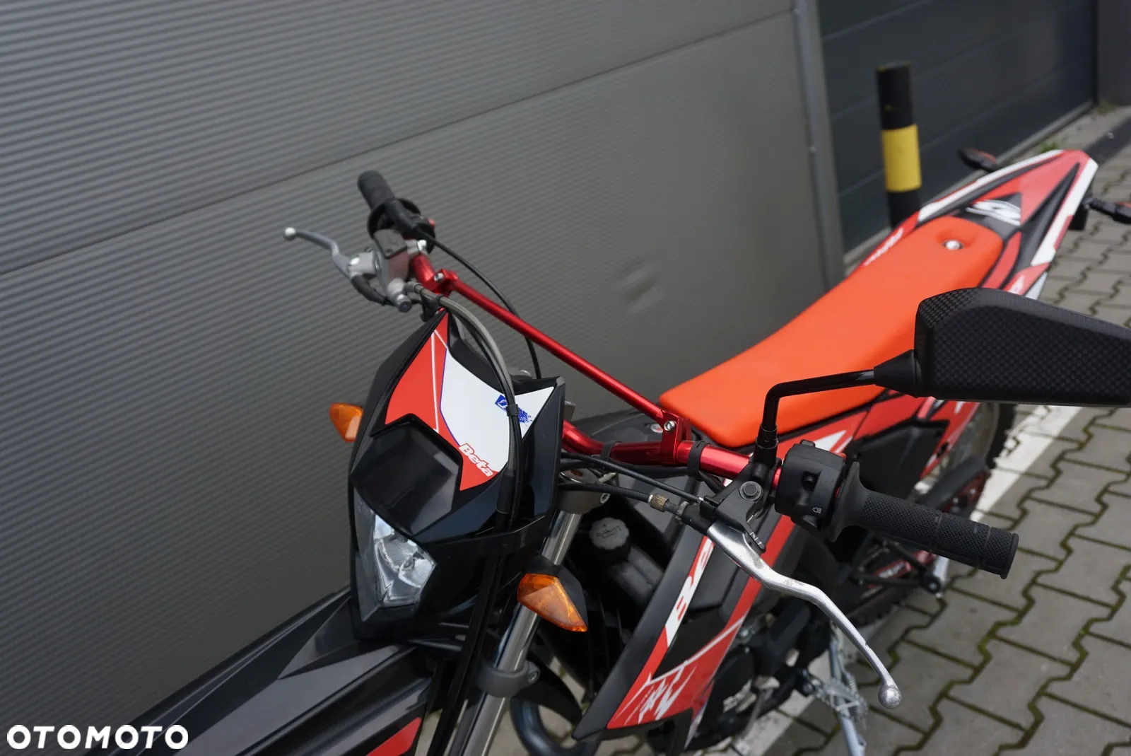 Beta RR - 8