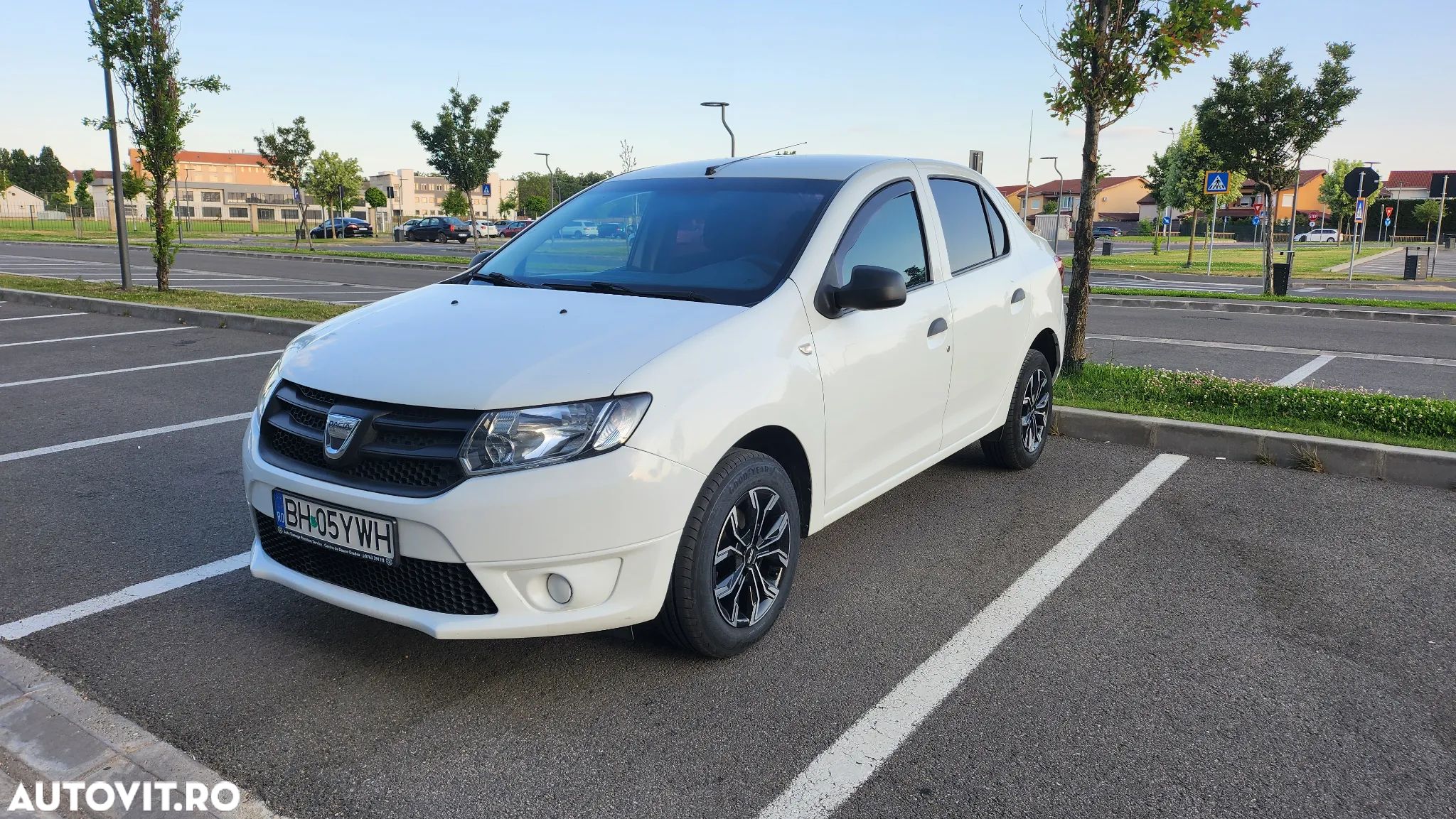 Dacia Logan - 1