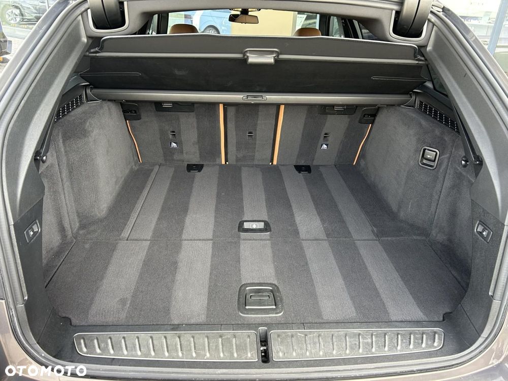 BMW Seria 5 - 23