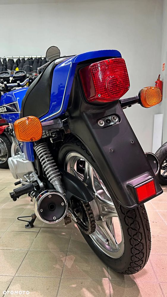 Honda CB - 17
