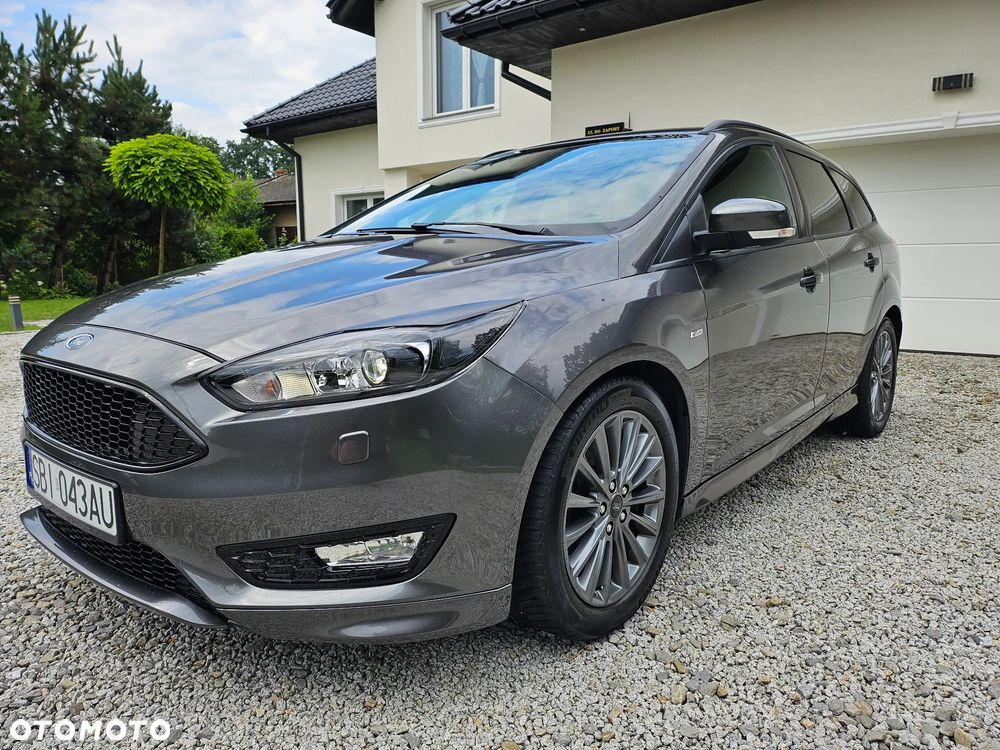 Ford Focus 1.5 EcoBoost ST-Line Business - 2