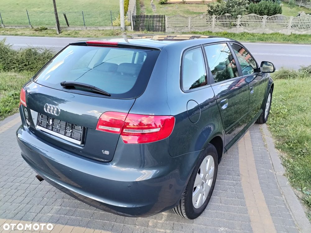 Audi A3 Sportback 1.6 Ambiente - 5