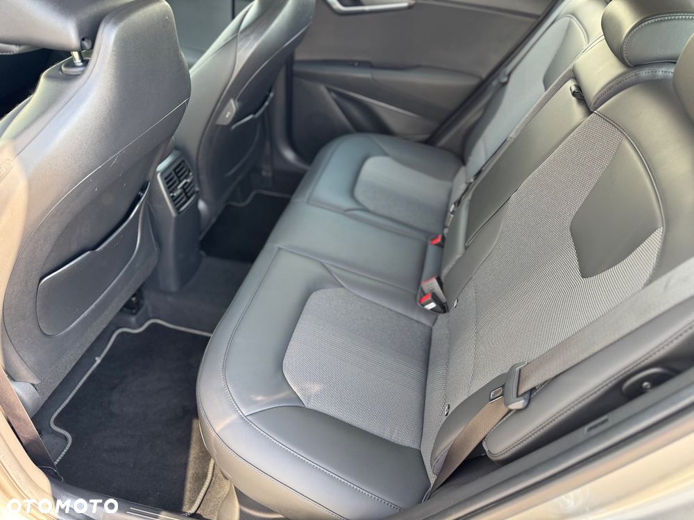 Kia Niro 1.6 GDI HEV 2WD OPF Spirit - 18