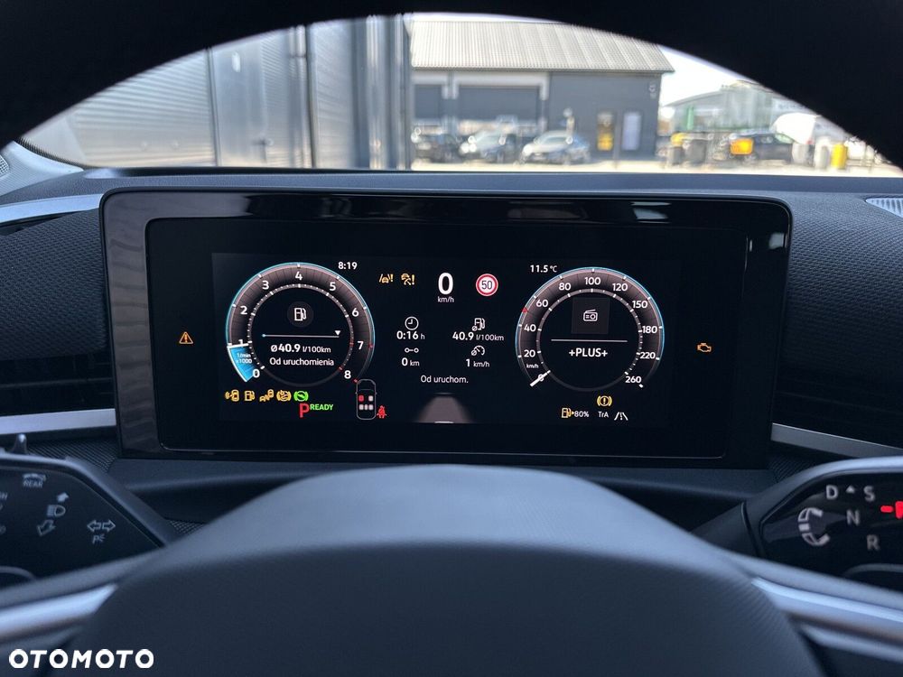 Volkswagen T-Roc - 14