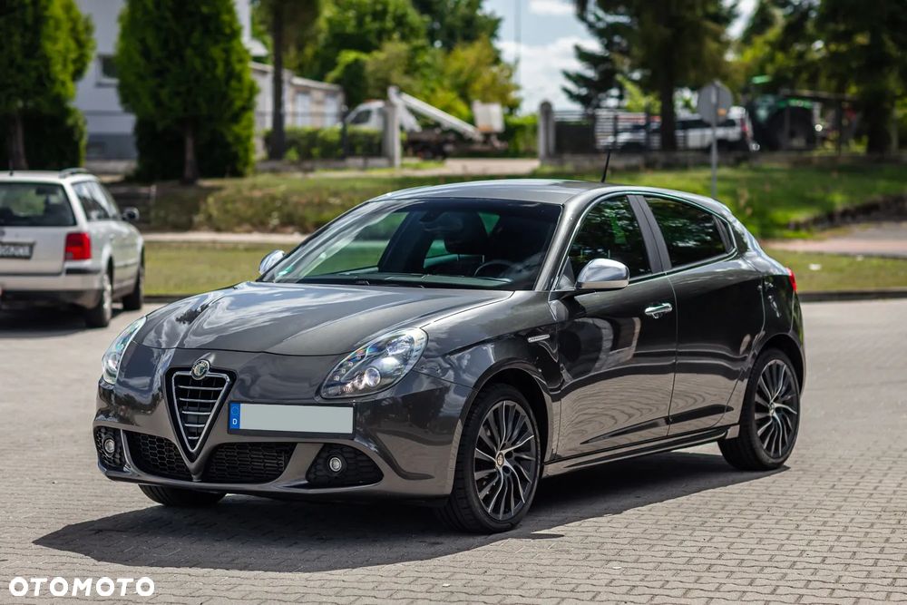 Alfa Romeo Giulietta 2.0 JTDM 20V TCT Speciale - 4