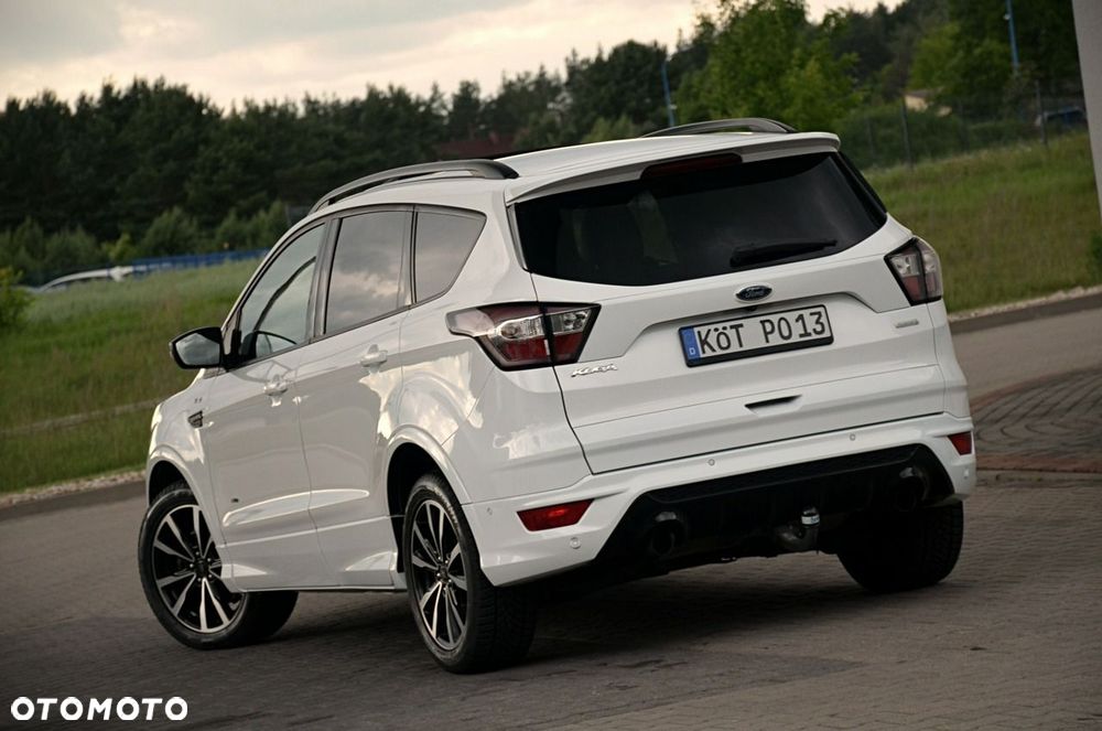 Ford Kuga - 12