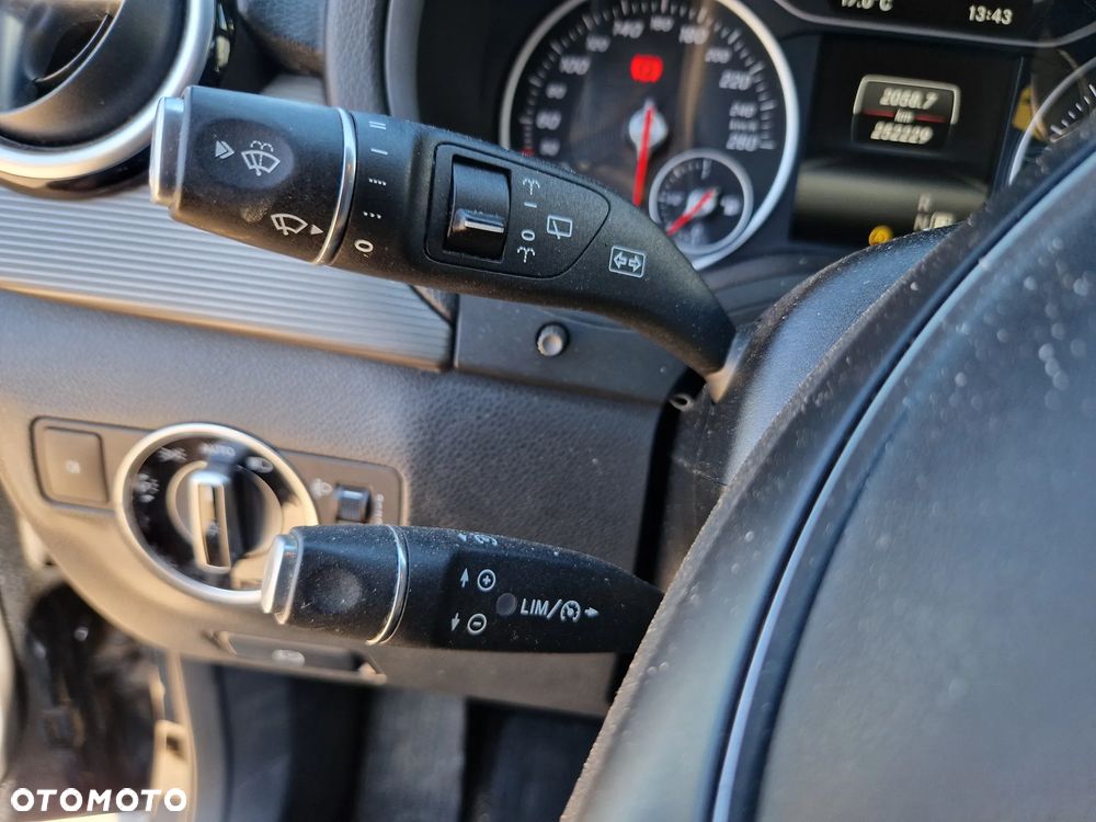 Mercedes-Benz Klasa B 200 d 7G-DCT Edition - 30