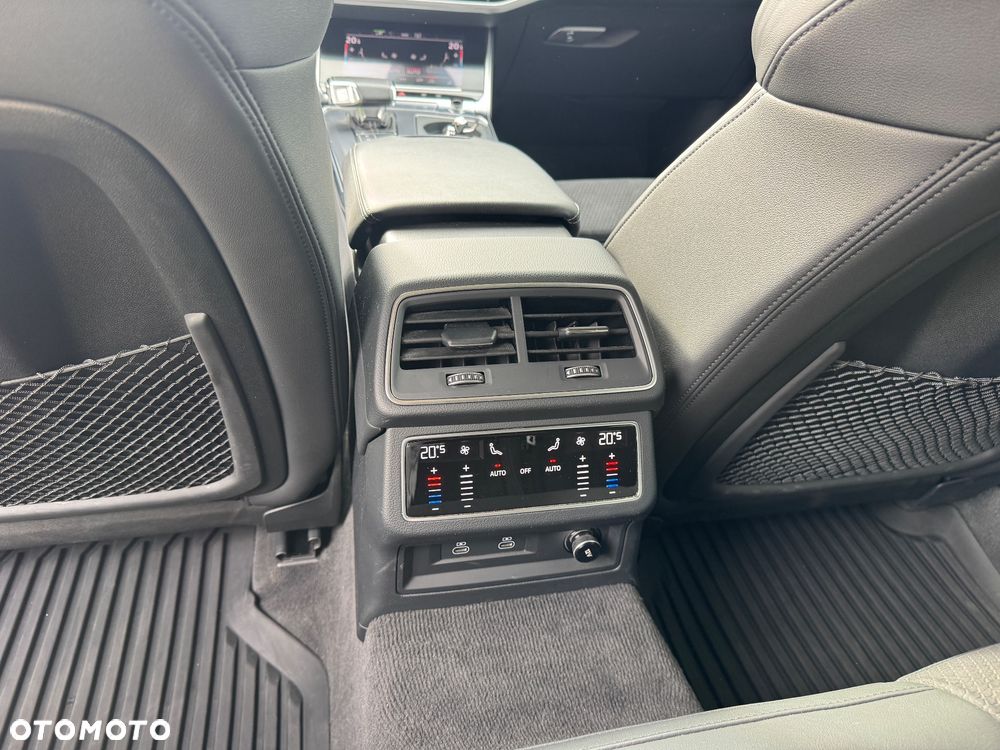 Audi A6 Avant 55 TFSI e quattro S tronic S line - 24