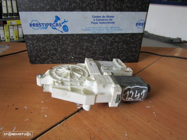 Motor Elevador Vidro 0130822205 AUDI A4 2004 FE AUDI A3 8P SPORTBACK 2010 2.0Tdi 140Cv 5P PRETO FE AUDI A3 8P SPORTBACK 2008 2.0TDI 140CV 5P CINZA F ESQ - 3