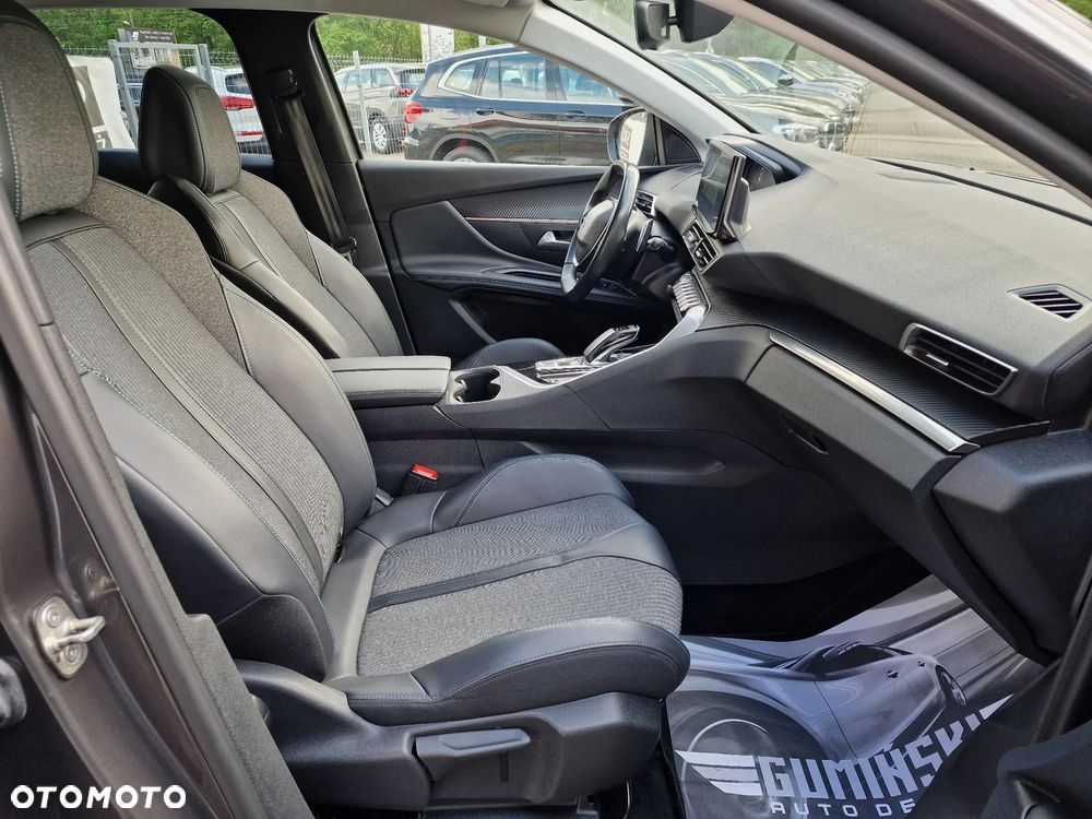 Peugeot 3008 225 e-EAT8 Allure Pack - 25