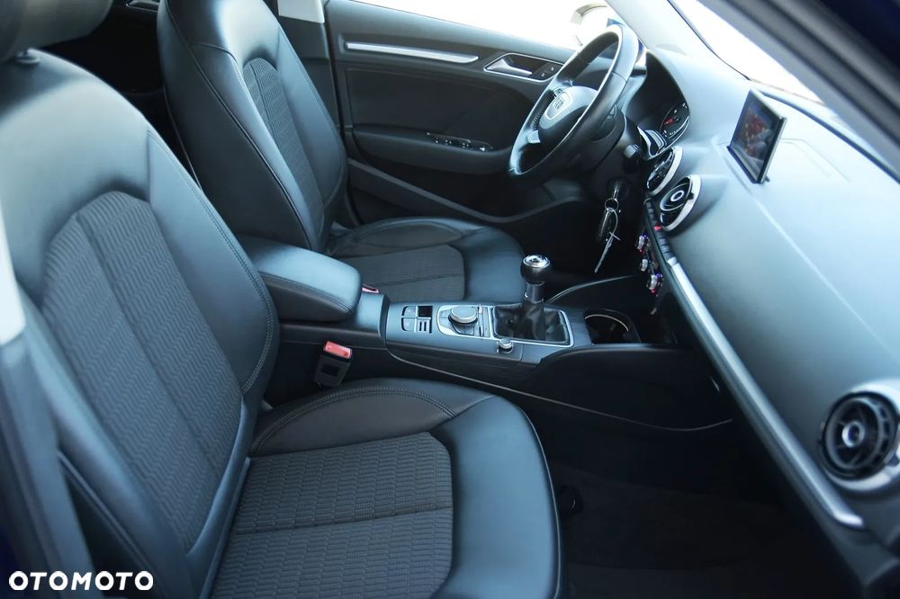 Audi A3 Sportback 2.0 TDI Edycja Specjalna - 19