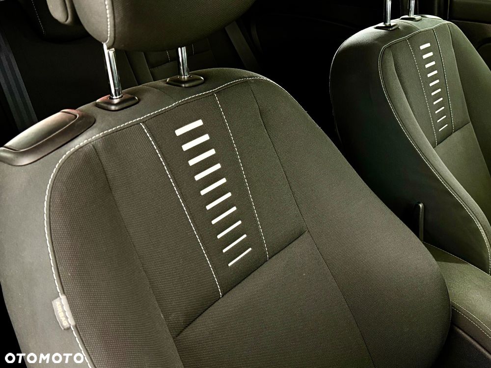 Renault Megane 1.6 16V Color Edition - 17