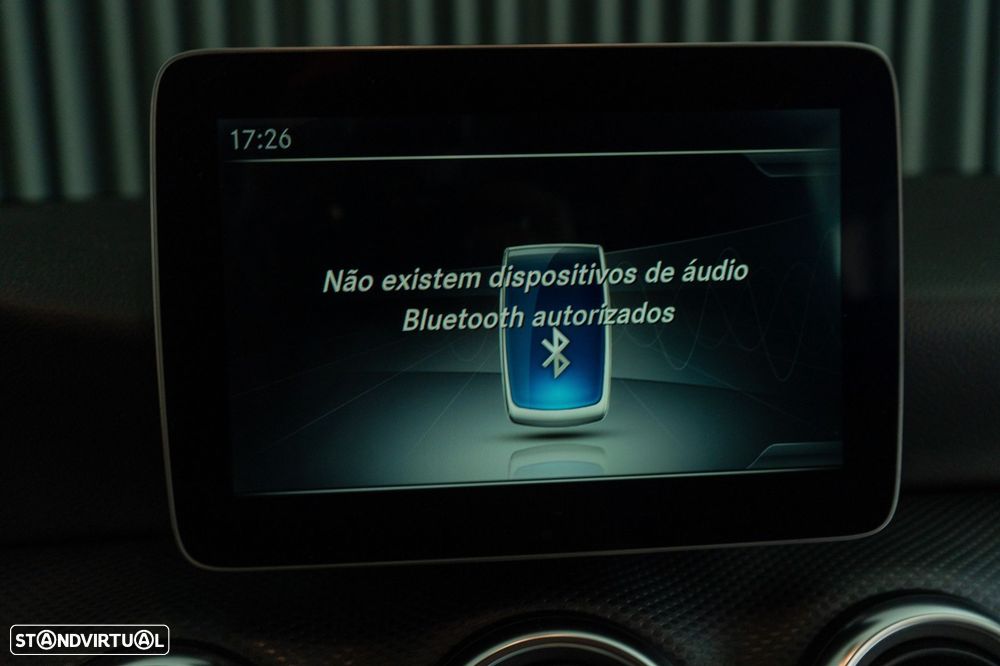 Mercedes-Benz A 180 d AMG Line - 18