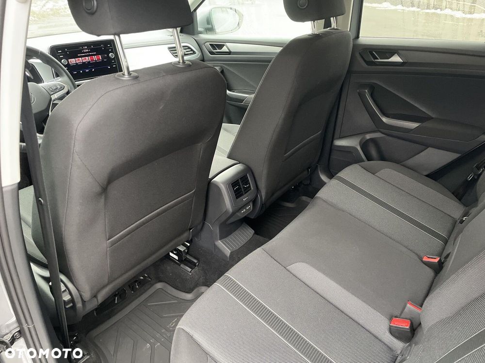 Volkswagen T-Roc - 26