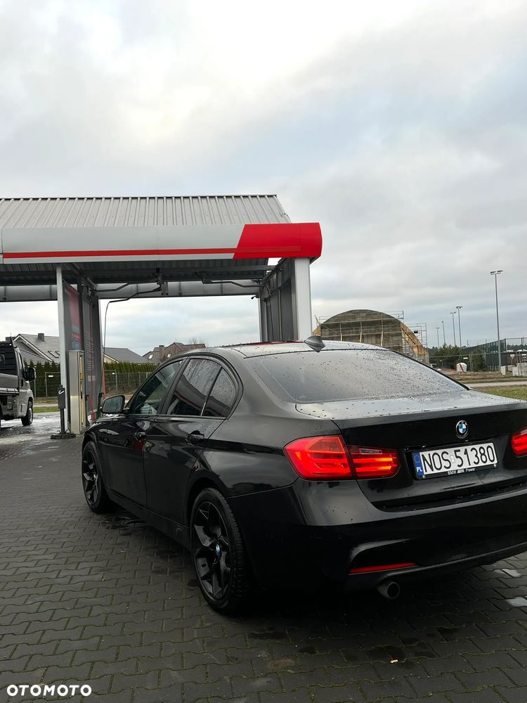 BMW Seria 3 316d - 4