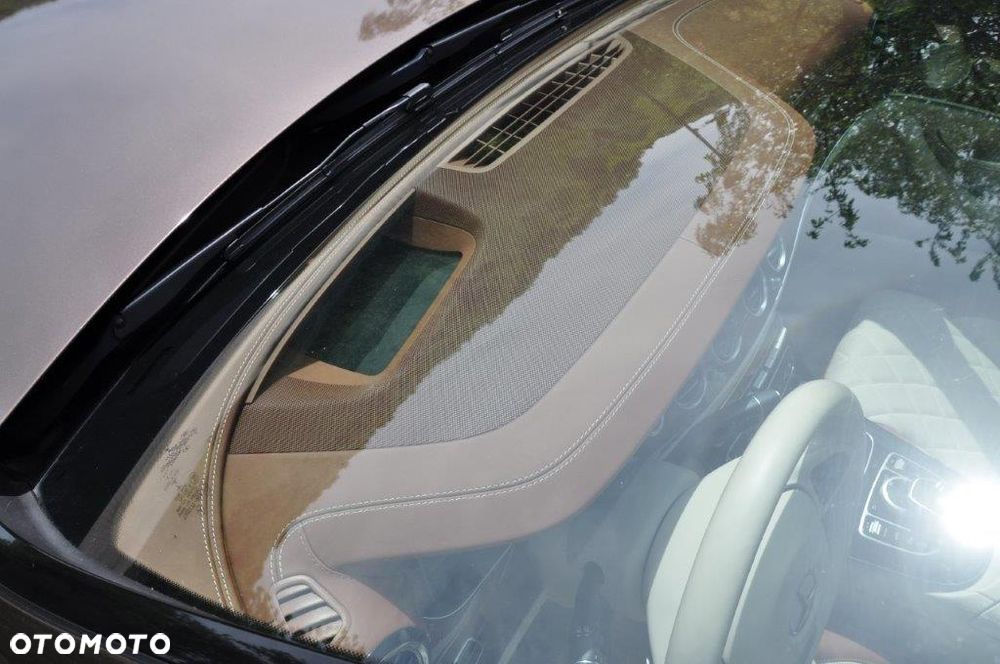 Mercedes-Benz Klasa E 400 4Matic 9G-TRONIC Exclusive - 20