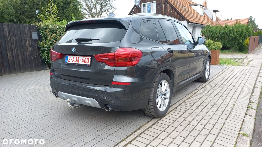 BMW X3 sDrive18d xLine - 4