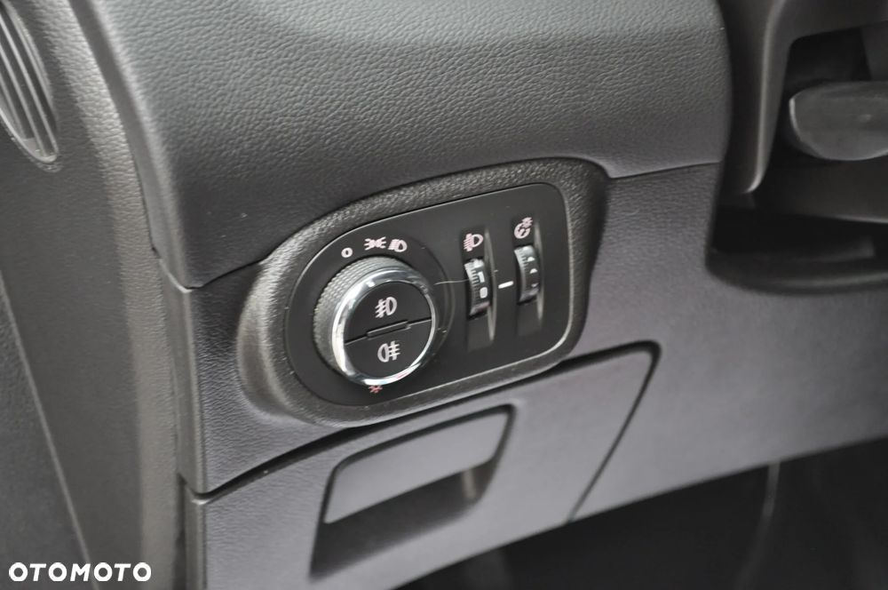 Opel Zafira Tourer 1.4 Turbo Edition - 25