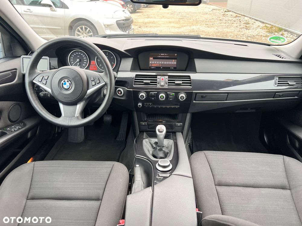 BMW Seria 5 520d - 16