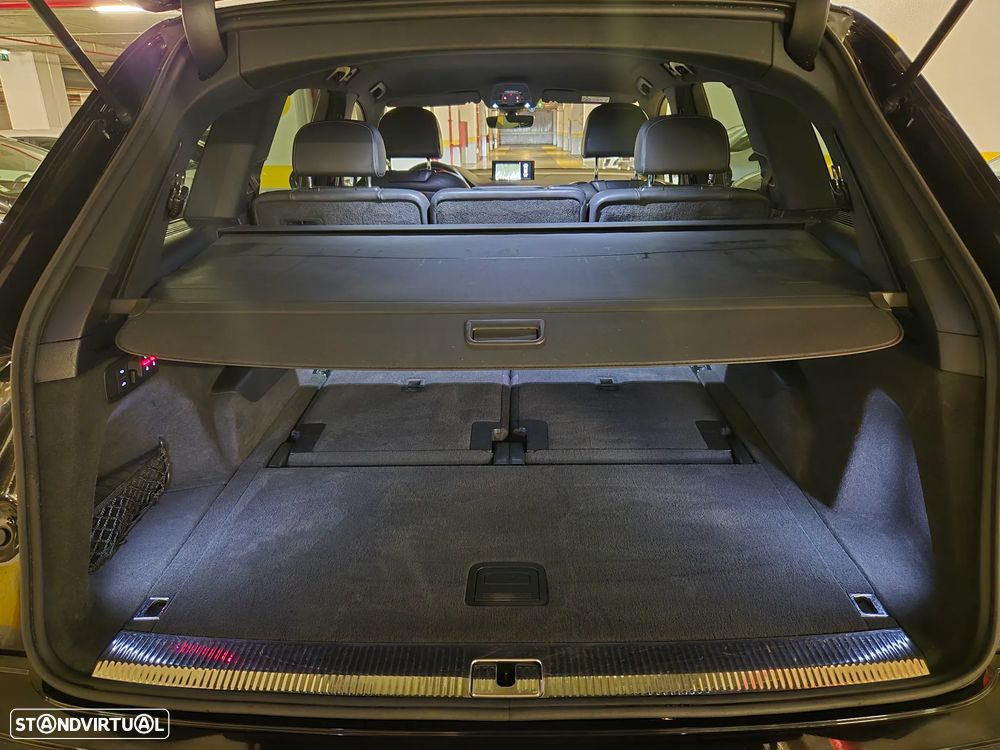 Audi Q7 3.0 TDI quattro S-line Tiptronic 7L - 33