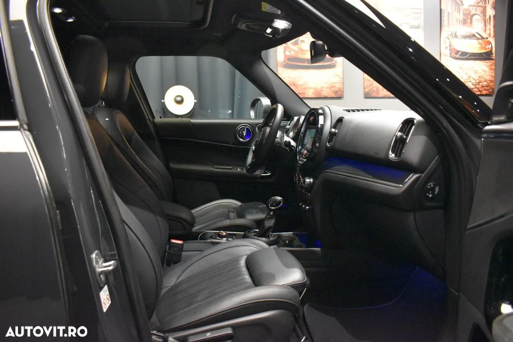 Mini Countryman Cooper S E ALL4 AT - 11