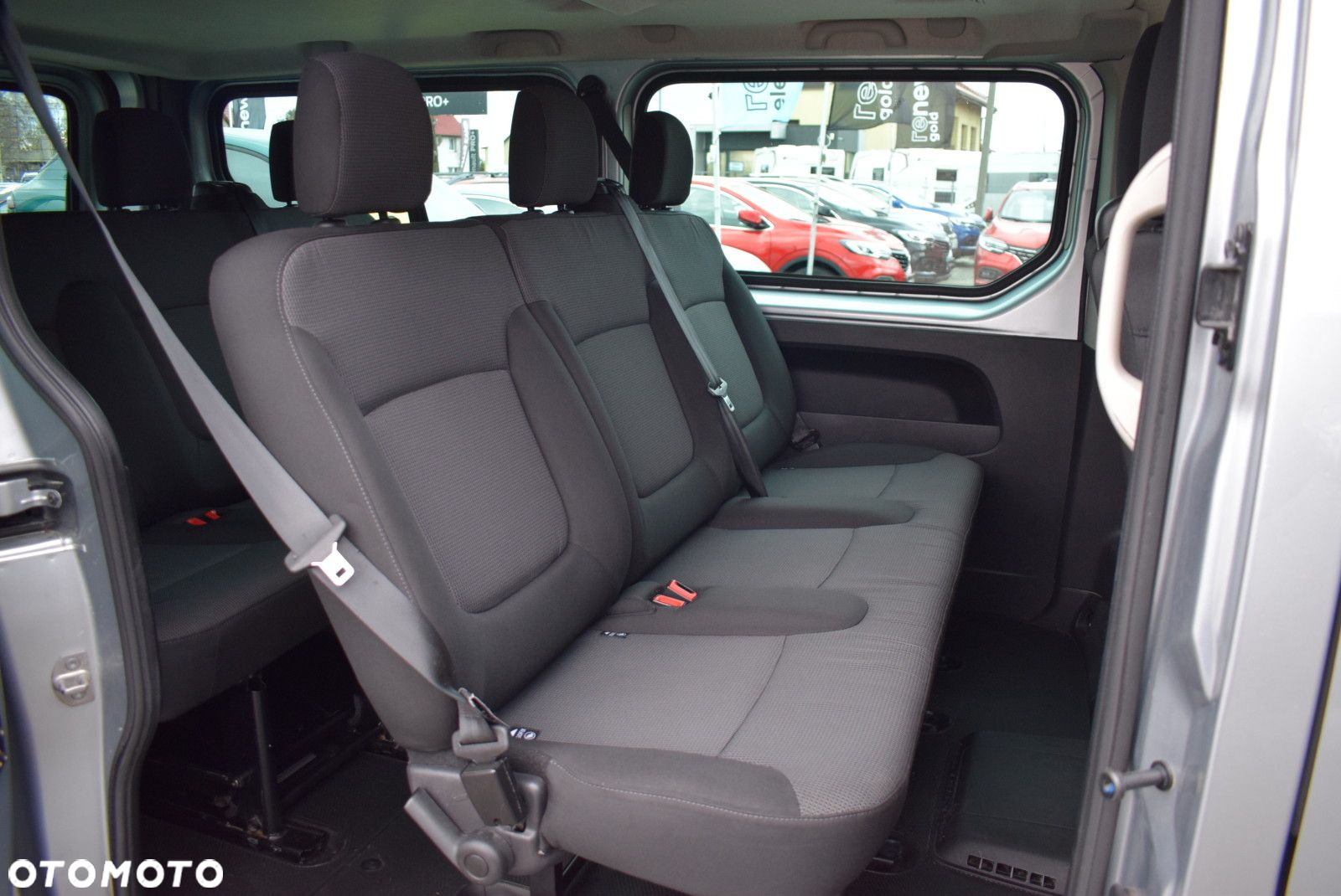 Renault Trafic - 16