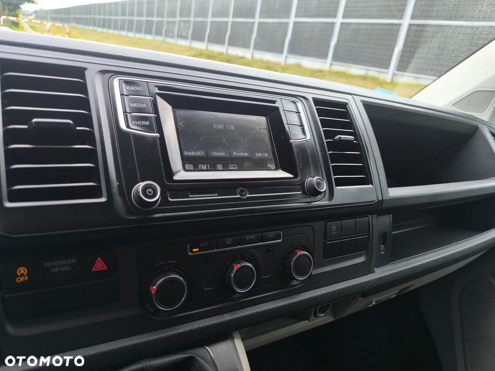 Volkswagen Caravelle 2.0 TDI L2 Comfortline - 26
