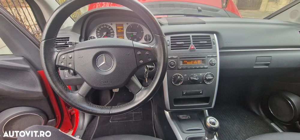 Mercedes-Benz B 200 CDI - 13