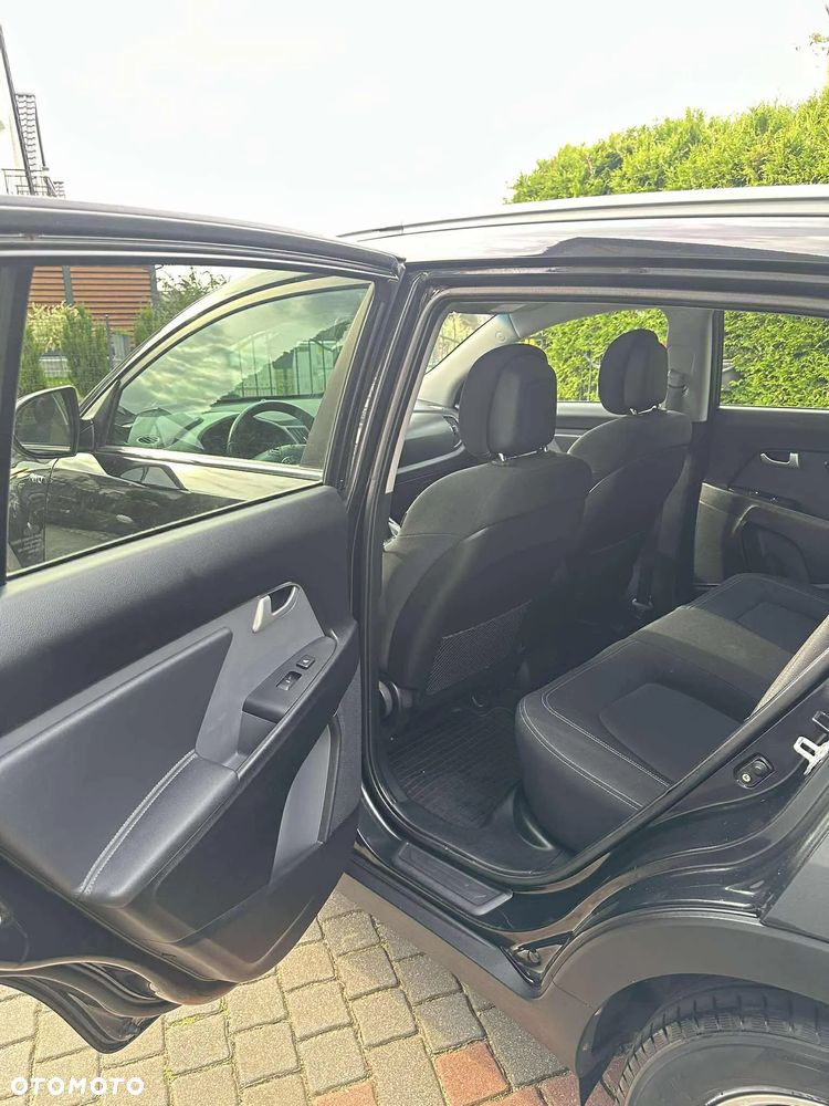 Kia Sportage 2.0 CRDI 4WD Dream-Team Edition - 26