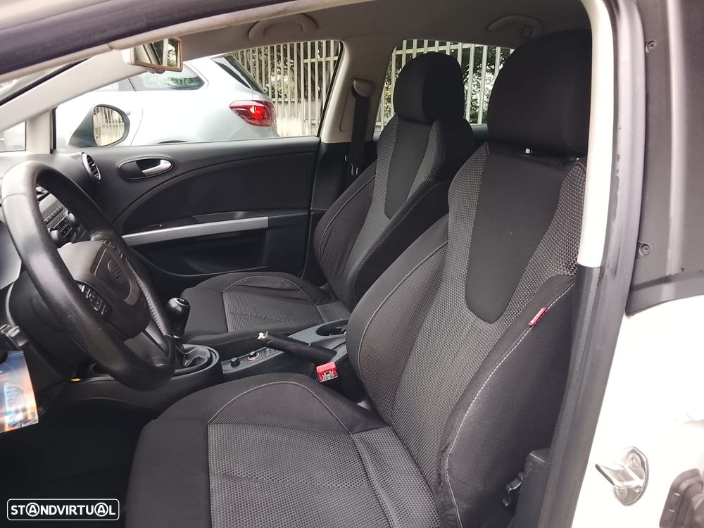 SEAT Leon 1.6 TDI Sport - 11