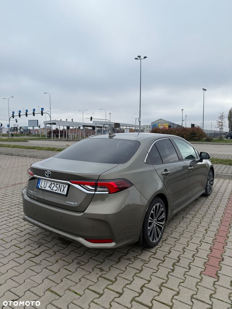 Toyota Corolla - 13