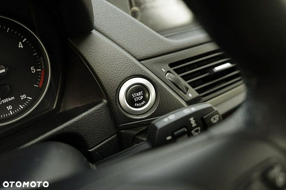 BMW X1 sDrive20d EfficientDynamics - 31