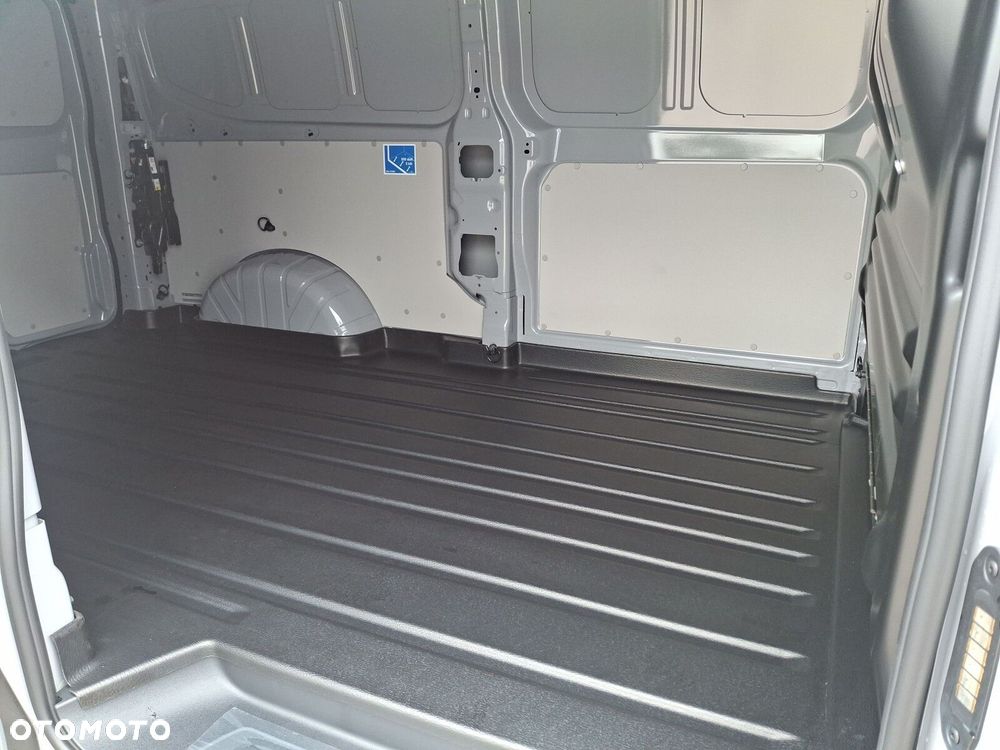 Volkswagen Transporter Furgon 2.0 TDI 150 KM manual - 36
