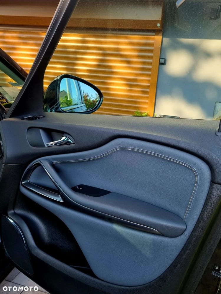 Opel Zafira - 13