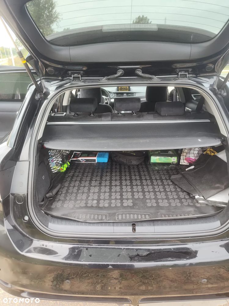 Lexus CT - 8