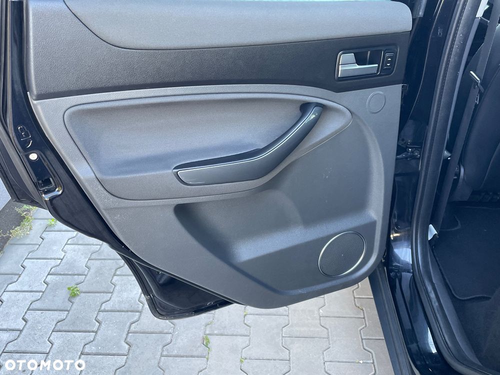 Ford Kuga - 22