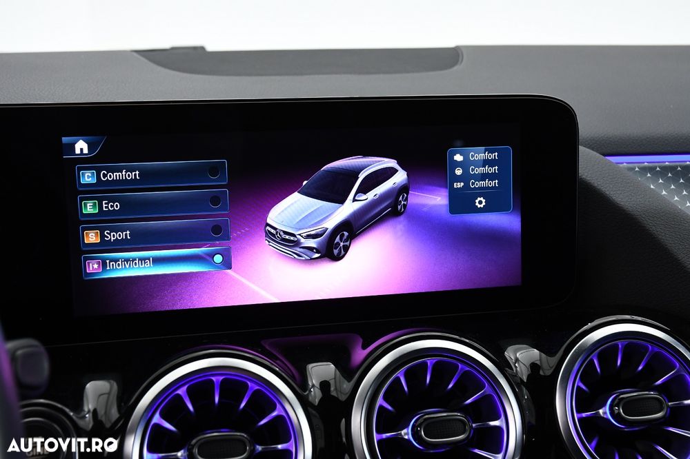 Mercedes-Benz GLA - 21