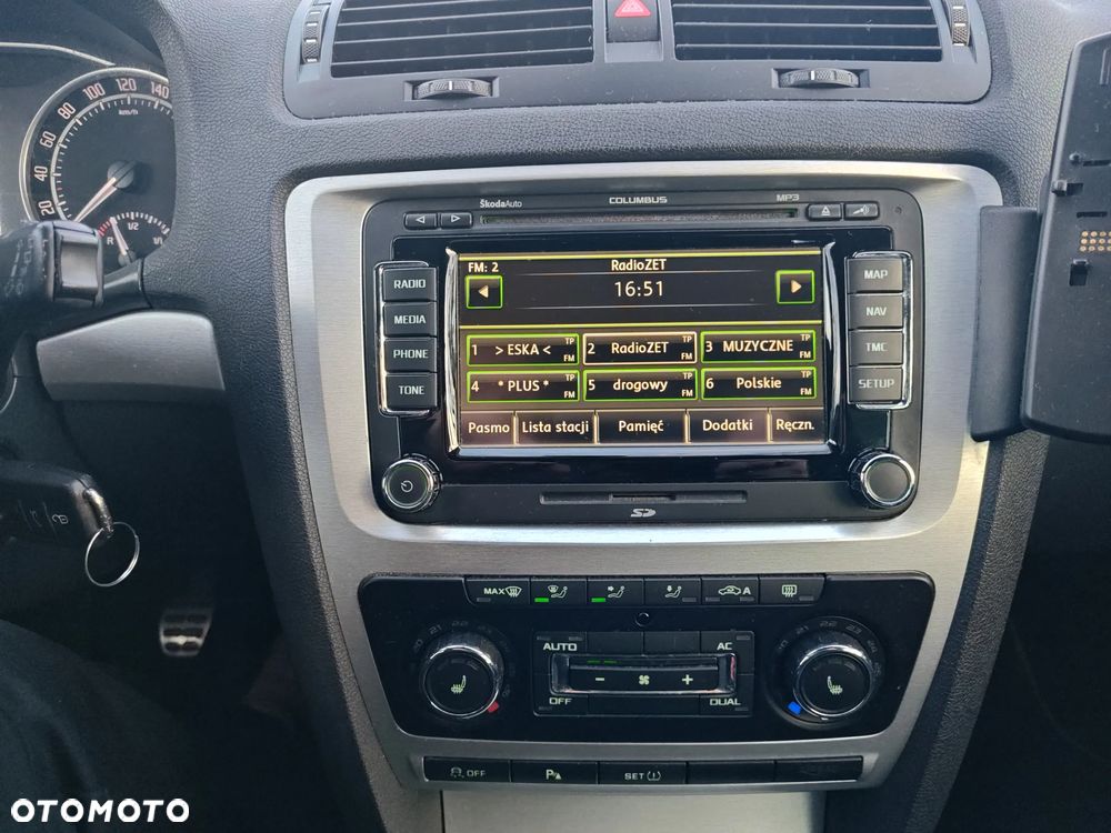 Skoda Octavia 2.0 TDI CR DPF RS - 27