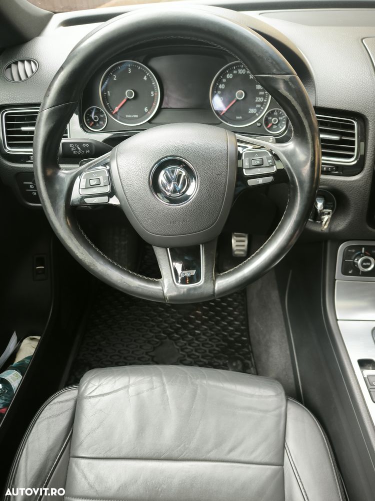 Volkswagen Touareg - 11