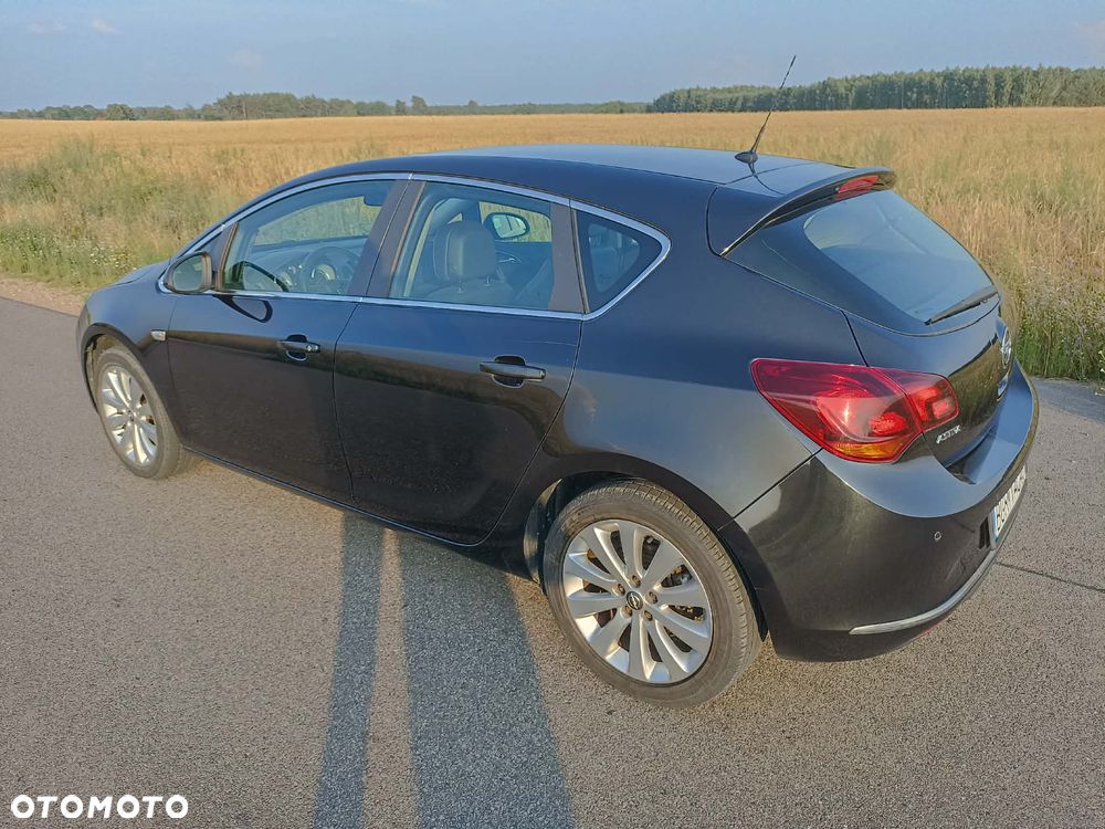 Opel Astra - 10