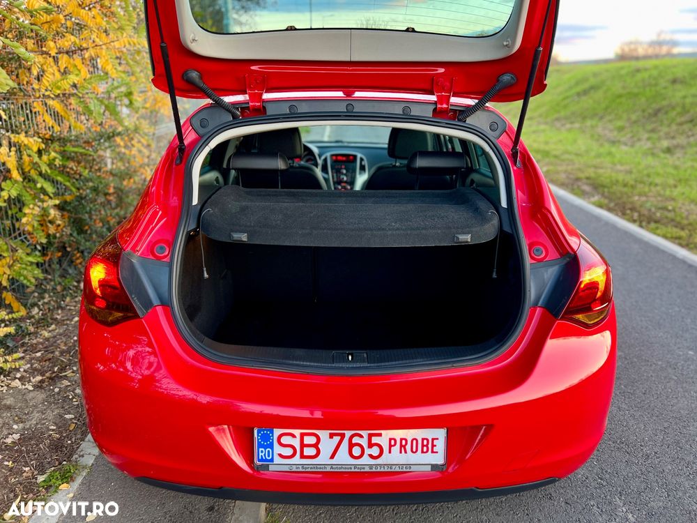 Opel Astra 1.6 Sport - 11