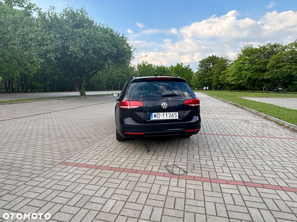 Volkswagen Passat 2.0 TDI (BlueMotion Technology) Comfortline - 11