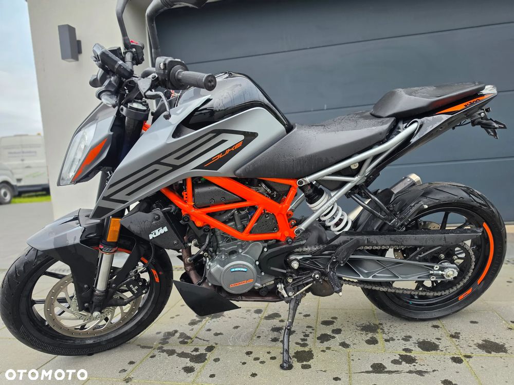 KTM Duke 125
