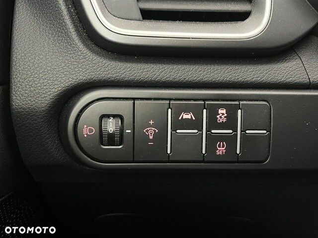 Kia Ceed 1.5 T-GDI M DCT - 25