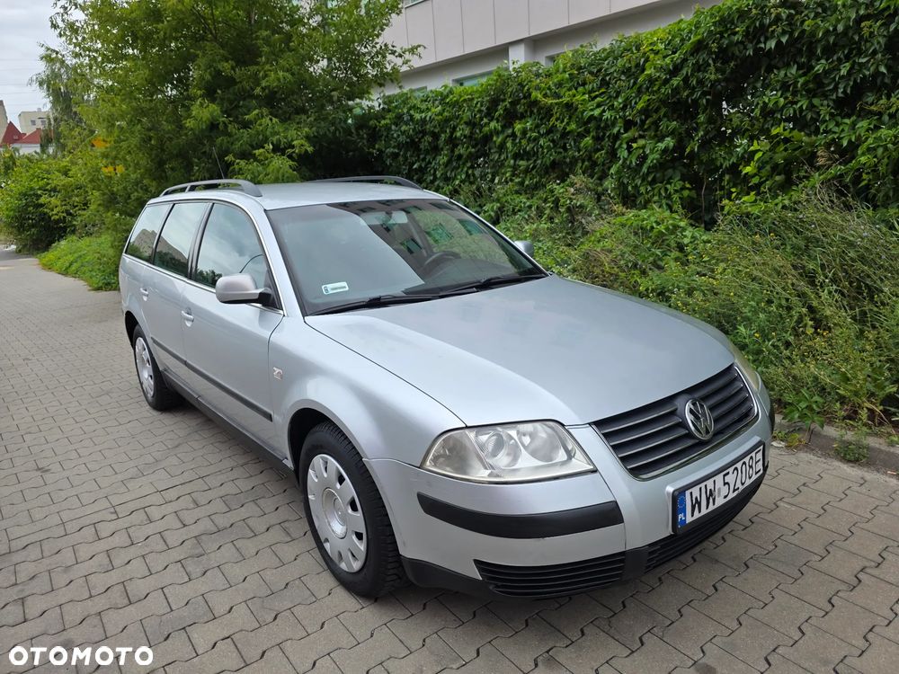 Volkswagen Passat 1.6 Family - 2